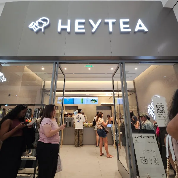 HEYTEA at 1190 Galleria Way, Glendale, CA 91210